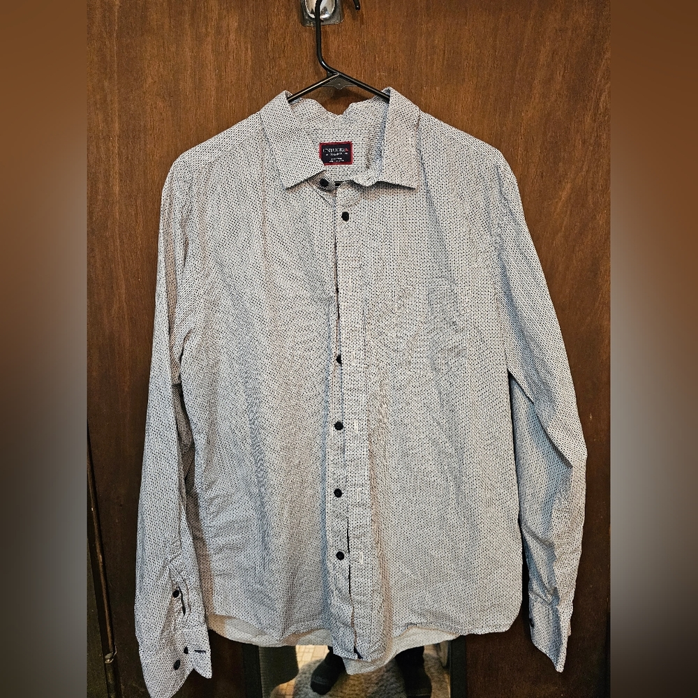 Men's Untuckit long sleeve shirt